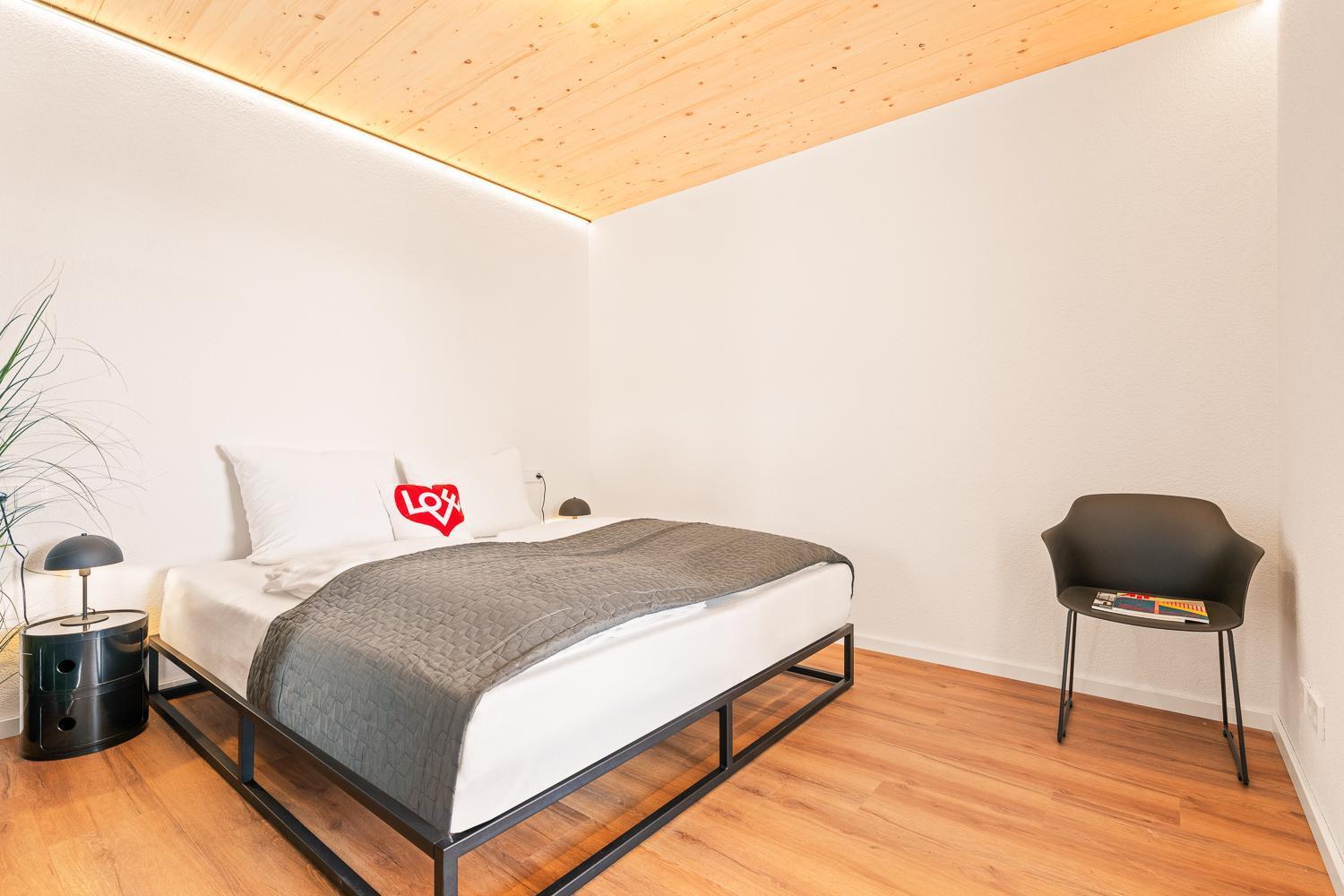 Penthouse Mit Traumhafter Terrasse Klimatisiert Apartment Friedrichshafen Bagian luar foto